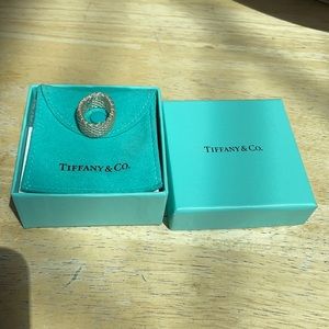 Tiffany & Co. mesh ring
